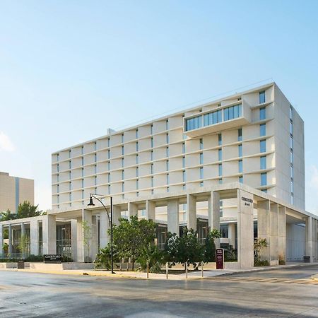 Courtyard By Marriott Merida Downtown Exterior photo
